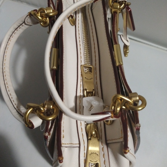 Coach signature logo dreamer 21 leather handbag - Picture 9 of 15